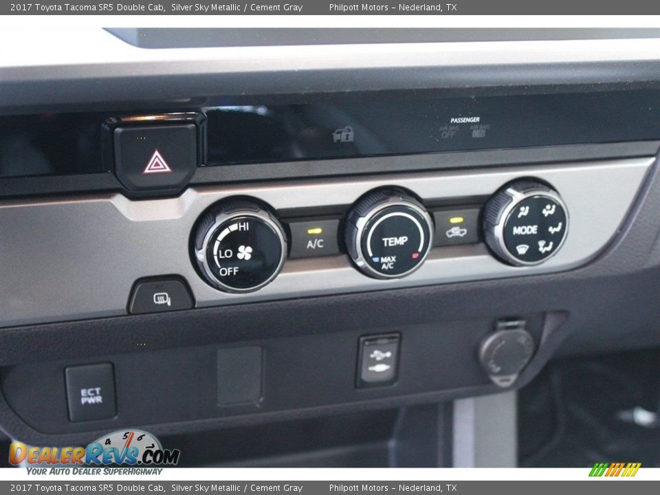 2017 Toyota Tacoma SR5 Double Cab Silver Sky Metallic / Cement Gray Photo #13