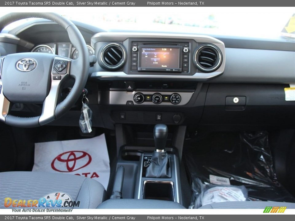 2017 Toyota Tacoma SR5 Double Cab Silver Sky Metallic / Cement Gray Photo #23