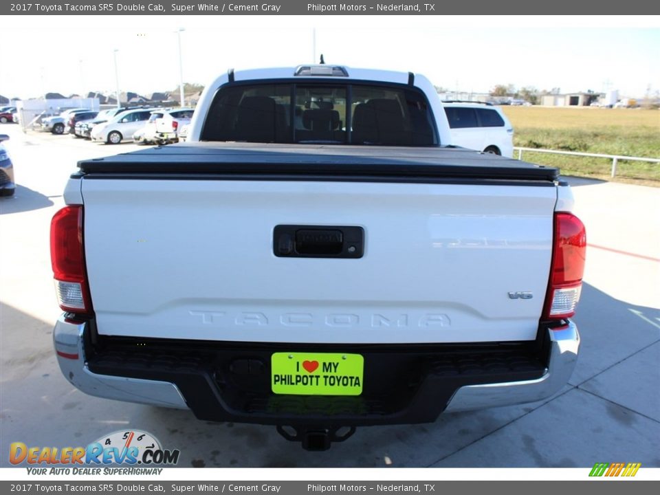 2017 Toyota Tacoma SR5 Double Cab Super White / Cement Gray Photo #7