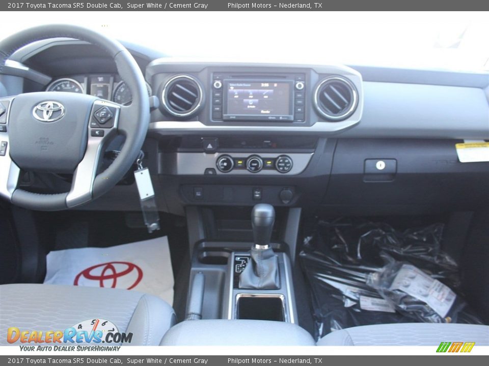 2017 Toyota Tacoma SR5 Double Cab Super White / Cement Gray Photo #24