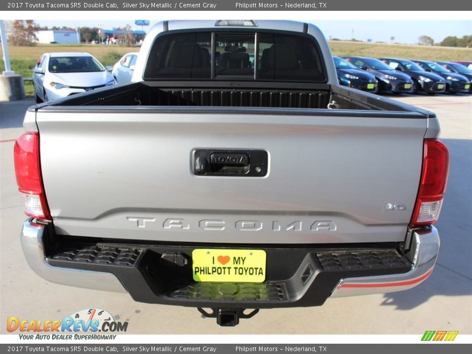 2017 Toyota Tacoma SR5 Double Cab Silver Sky Metallic / Cement Gray Photo #7