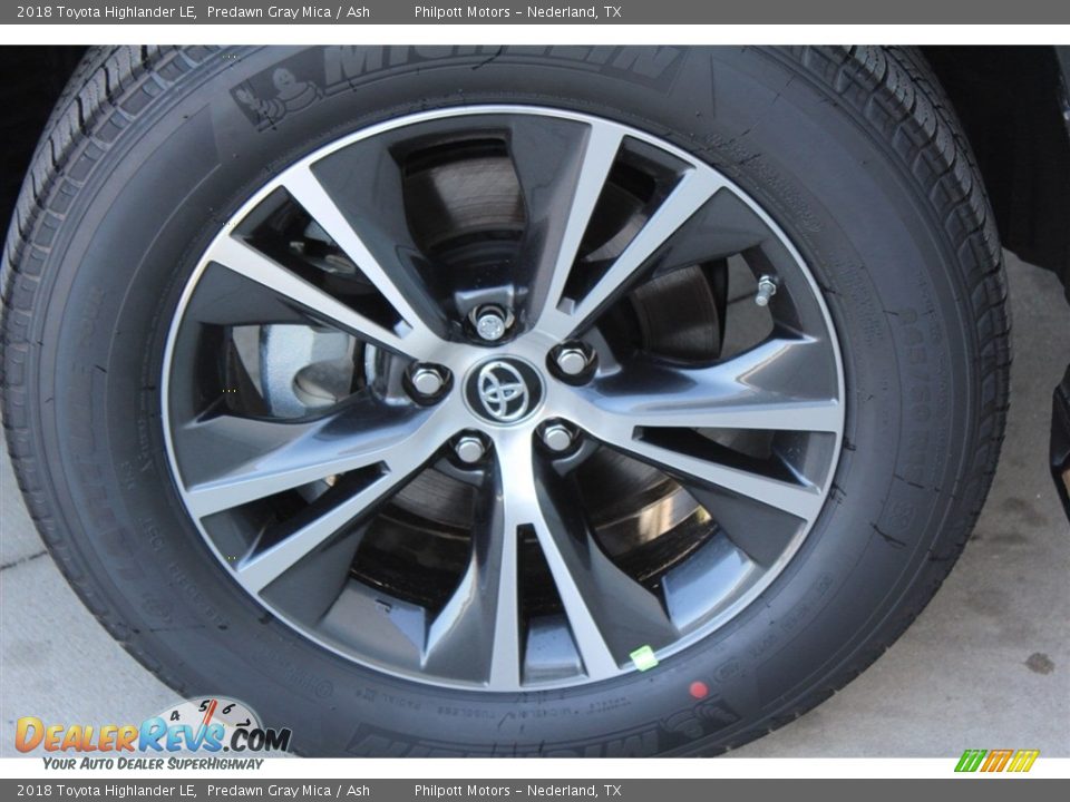2018 Toyota Highlander LE Predawn Gray Mica / Ash Photo #4