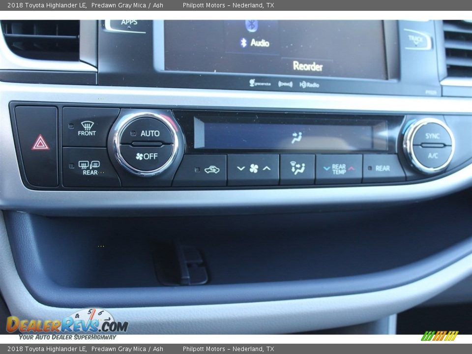 2018 Toyota Highlander LE Predawn Gray Mica / Ash Photo #14