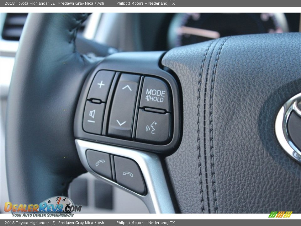 2018 Toyota Highlander LE Predawn Gray Mica / Ash Photo #18