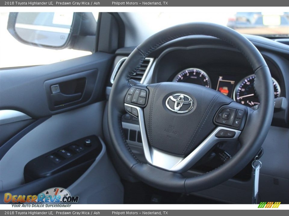 2018 Toyota Highlander LE Predawn Gray Mica / Ash Photo #26