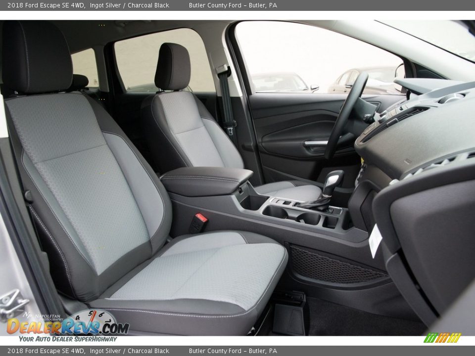 2018 Ford Escape SE 4WD Ingot Silver / Charcoal Black Photo #9
