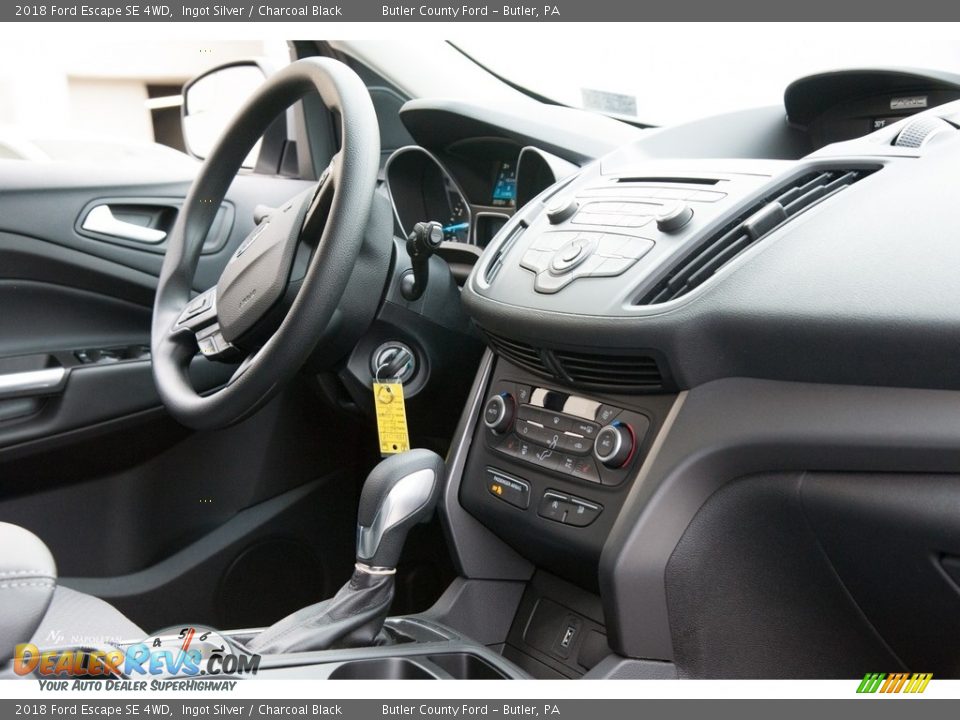2018 Ford Escape SE 4WD Ingot Silver / Charcoal Black Photo #10