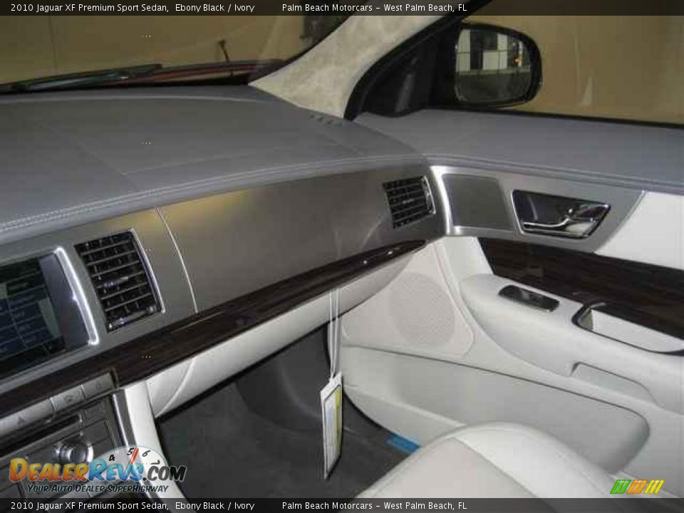 2010 Jaguar XF Premium Sport Sedan Ebony Black / Ivory Photo #21