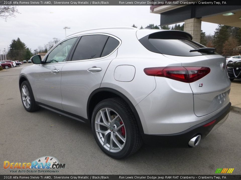 2018 Alfa Romeo Stelvio Ti AWD Silverstone Gray Metallic / Black/Black Photo #4