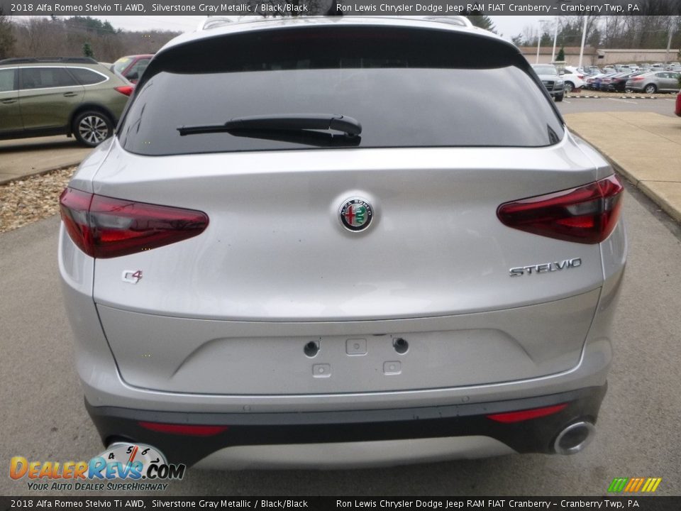 2018 Alfa Romeo Stelvio Ti AWD Silverstone Gray Metallic / Black/Black Photo #5