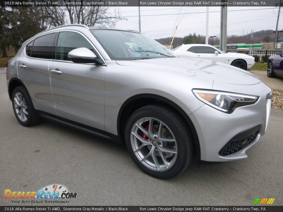 2018 Alfa Romeo Stelvio Ti AWD Silverstone Gray Metallic / Black/Black Photo #10