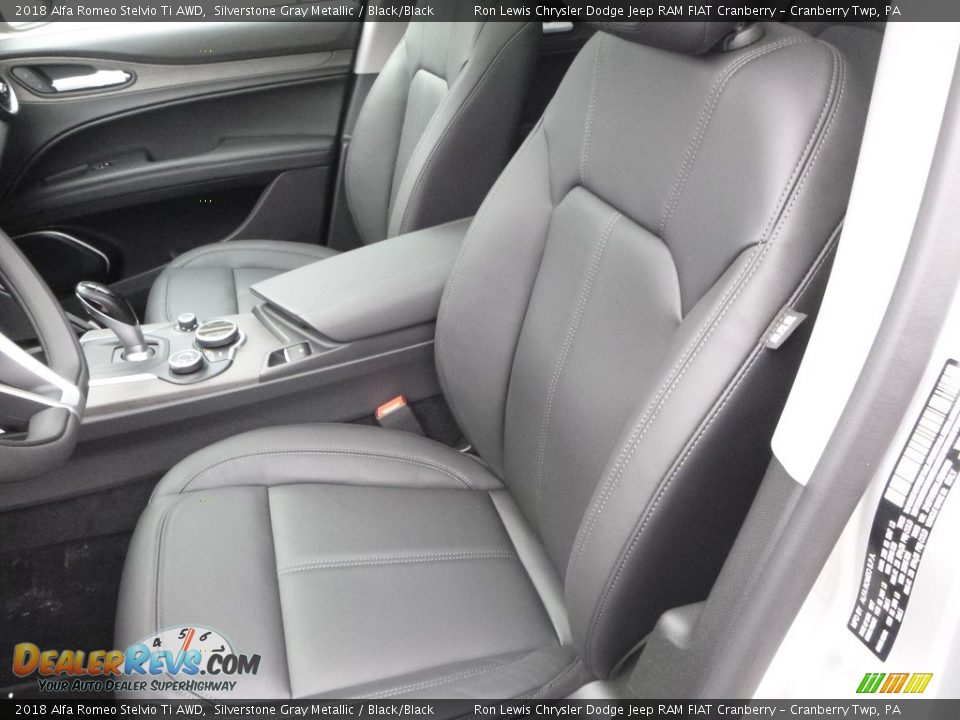 2018 Alfa Romeo Stelvio Ti AWD Silverstone Gray Metallic / Black/Black Photo #18