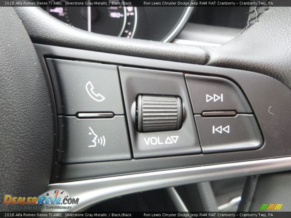 2018 Alfa Romeo Stelvio Ti AWD Silverstone Gray Metallic / Black/Black Photo #24