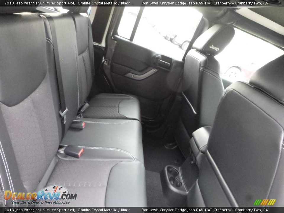 2018 Jeep Wrangler Unlimited Sport 4x4 Granite Crystal Metallic / Black Photo #10