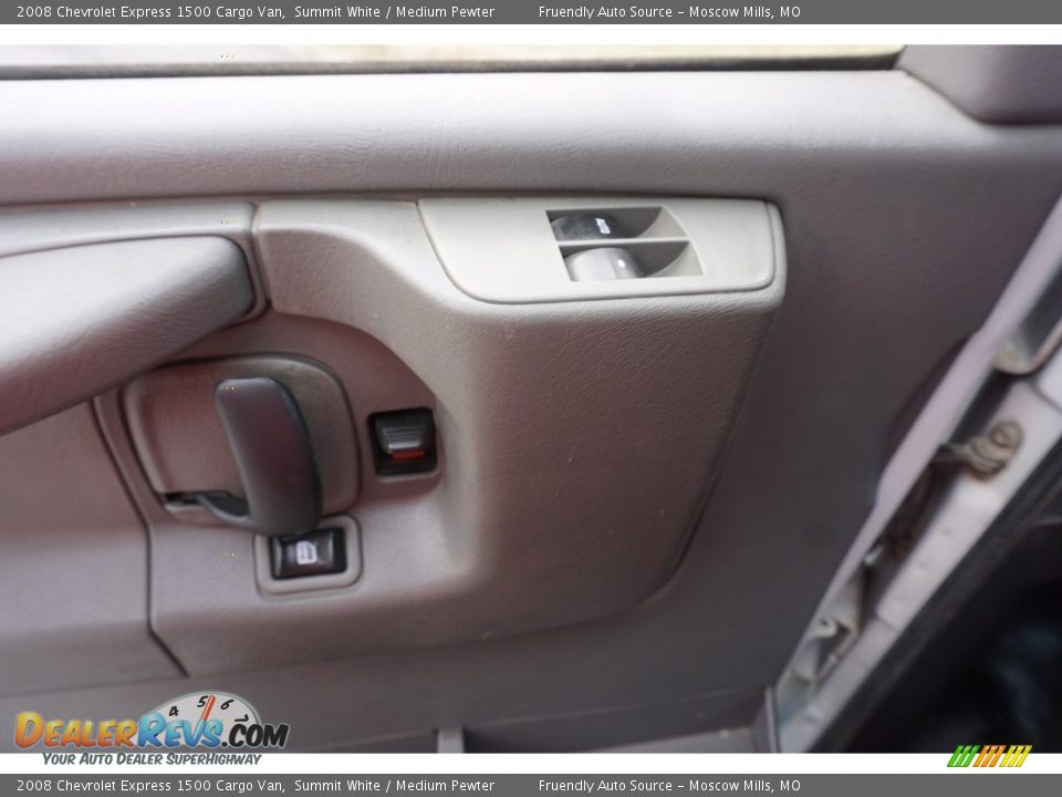 2008 Chevrolet Express 1500 Cargo Van Summit White / Medium Pewter Photo #13