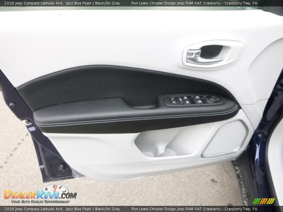 2018 Jeep Compass Latitude 4x4 Jazz Blue Pearl / Black/Ski Gray Photo #13