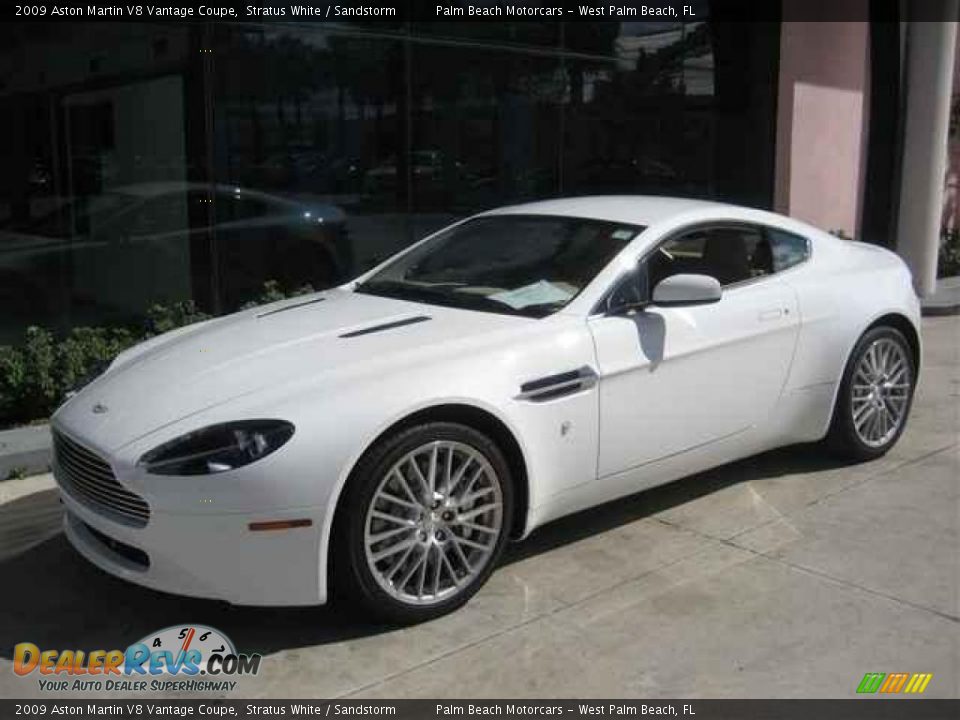 2009 Aston Martin V8 Vantage Coupe Stratus White / Sandstorm Photo #1