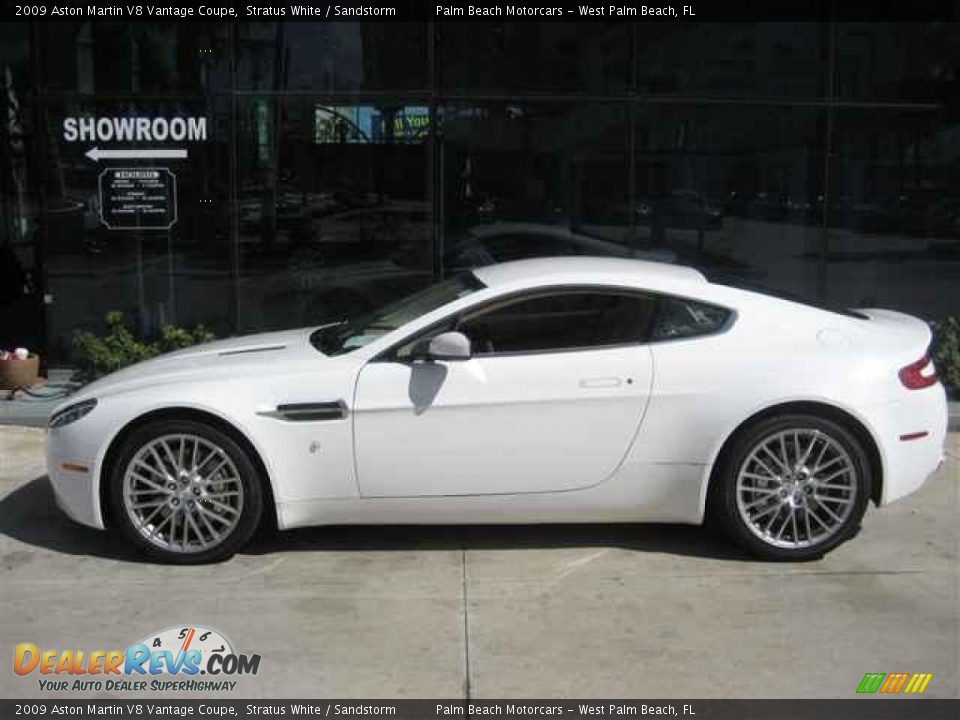 2009 Aston Martin V8 Vantage Coupe Stratus White / Sandstorm Photo #3
