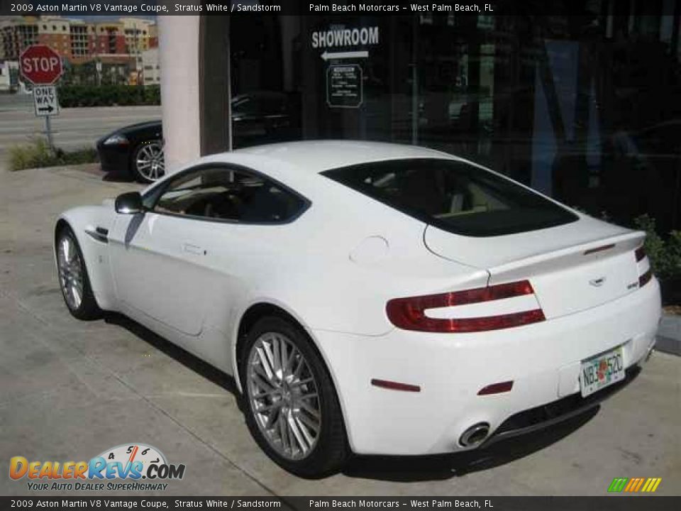 2009 Aston Martin V8 Vantage Coupe Stratus White / Sandstorm Photo #4