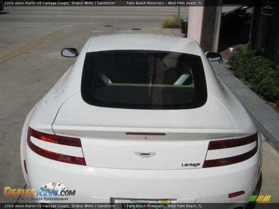 2009 Aston Martin V8 Vantage Coupe Stratus White / Sandstorm Photo #5