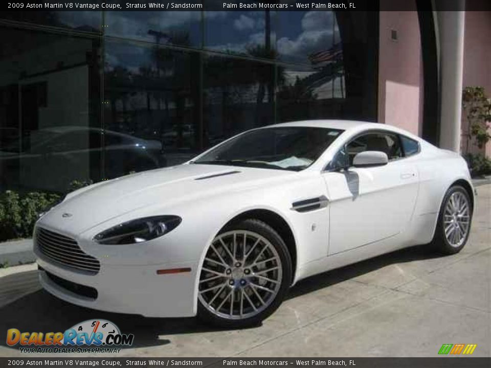 2009 Aston Martin V8 Vantage Coupe Stratus White / Sandstorm Photo #7