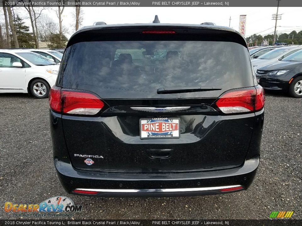 2018 Chrysler Pacifica Touring L Brilliant Black Crystal Pearl / Black/Alloy Photo #5