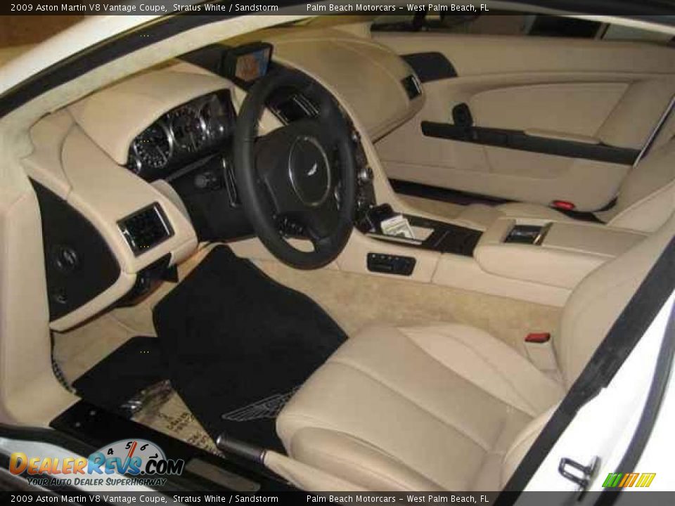 2009 Aston Martin V8 Vantage Coupe Stratus White / Sandstorm Photo #8