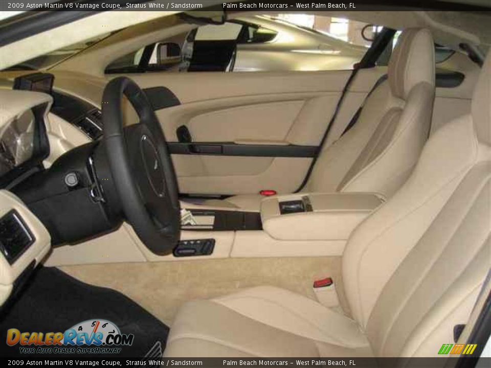 2009 Aston Martin V8 Vantage Coupe Stratus White / Sandstorm Photo #10