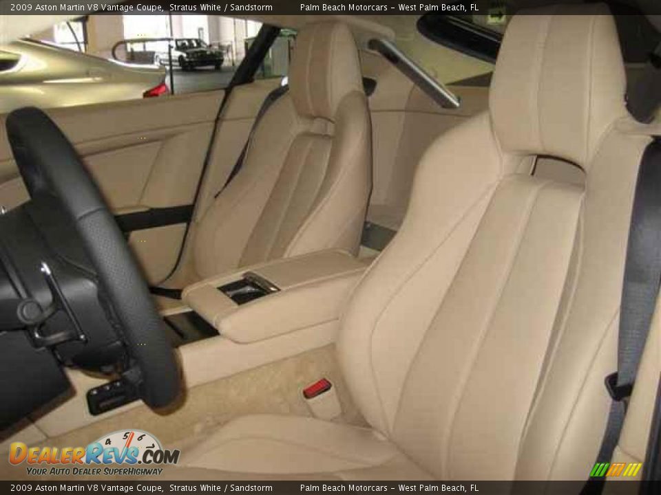 2009 Aston Martin V8 Vantage Coupe Stratus White / Sandstorm Photo #11