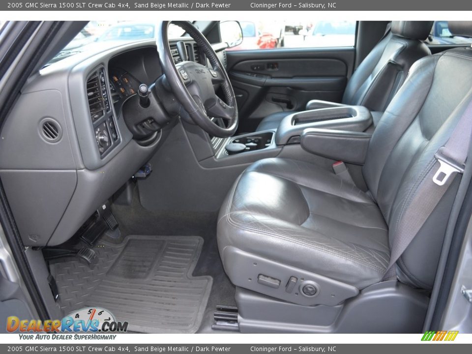 2005 GMC Sierra 1500 SLT Crew Cab 4x4 Sand Beige Metallic / Dark Pewter Photo #11