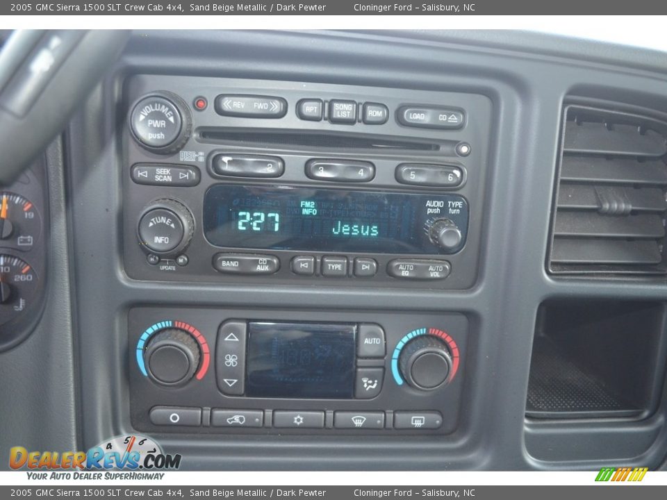 2005 GMC Sierra 1500 SLT Crew Cab 4x4 Sand Beige Metallic / Dark Pewter Photo #18