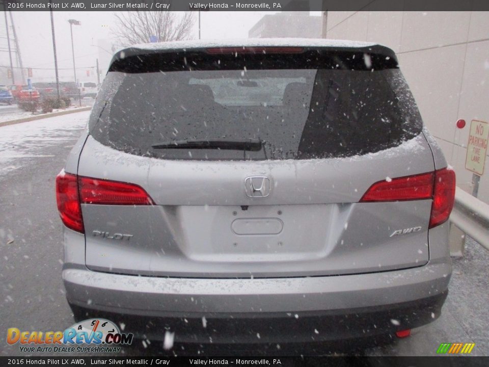 2016 Honda Pilot LX AWD Lunar Silver Metallic / Gray Photo #4