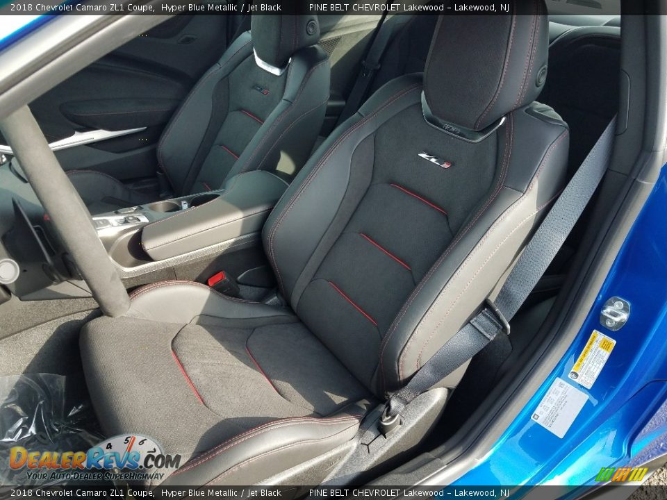 Front Seat of 2018 Chevrolet Camaro ZL1 Coupe Photo #10