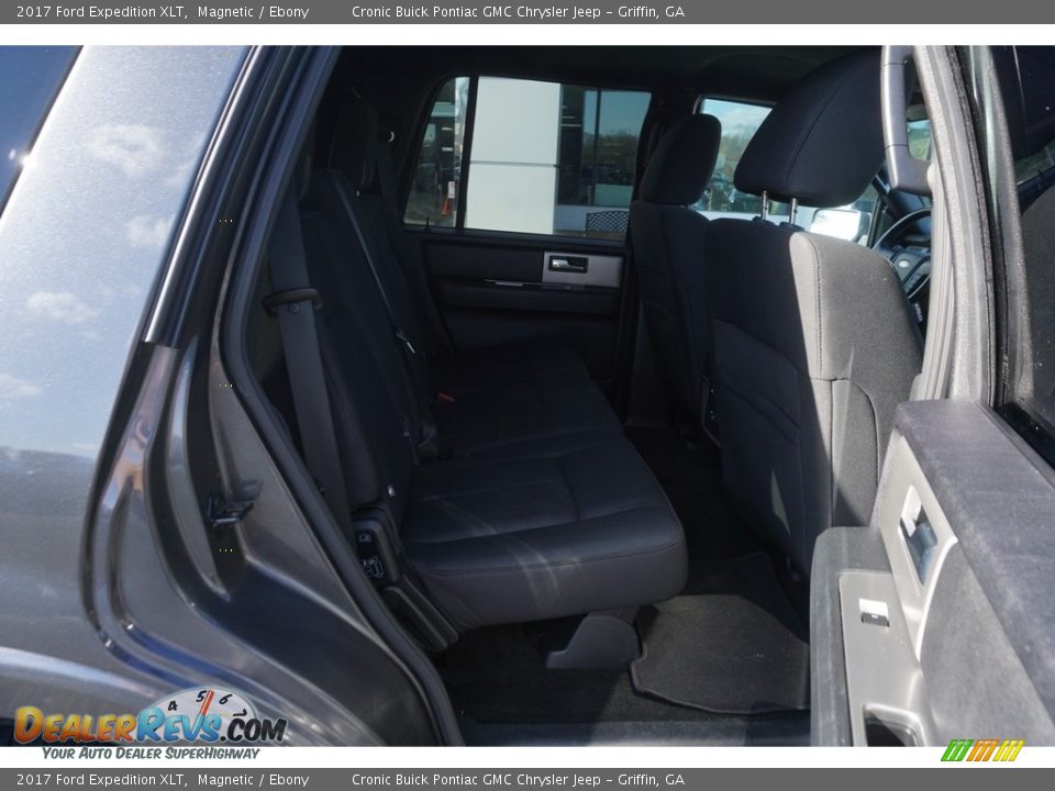 2017 Ford Expedition XLT Magnetic / Ebony Photo #18