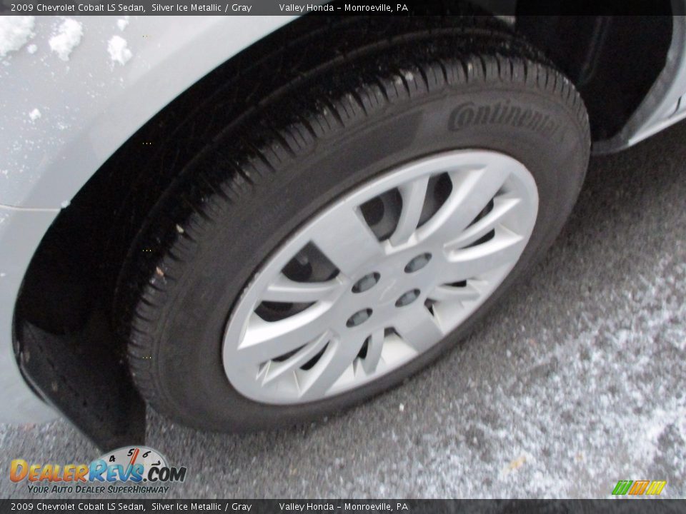 2009 Chevrolet Cobalt LS Sedan Silver Ice Metallic / Gray Photo #6