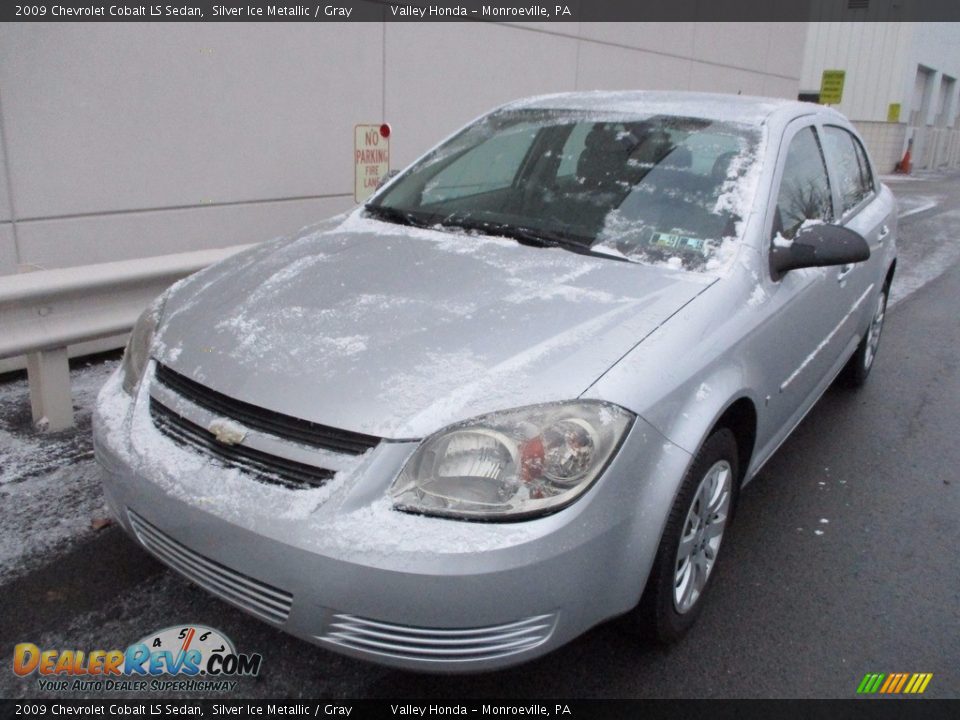 2009 Chevrolet Cobalt LS Sedan Silver Ice Metallic / Gray Photo #9