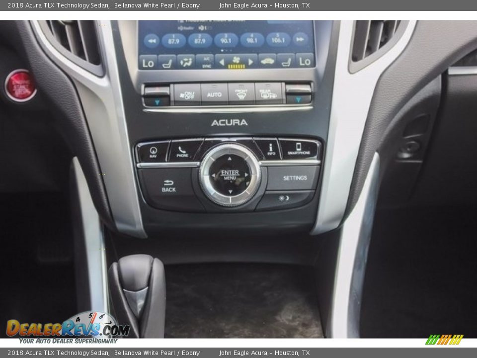 2018 Acura TLX Technology Sedan Bellanova White Pearl / Ebony Photo #32