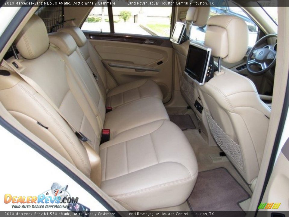 2010 Mercedes-Benz ML 550 4Matic Arctic White / Cashmere Photo #20