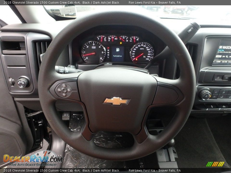 2018 Chevrolet Silverado 1500 Custom Crew Cab 4x4 Steering Wheel Photo #16