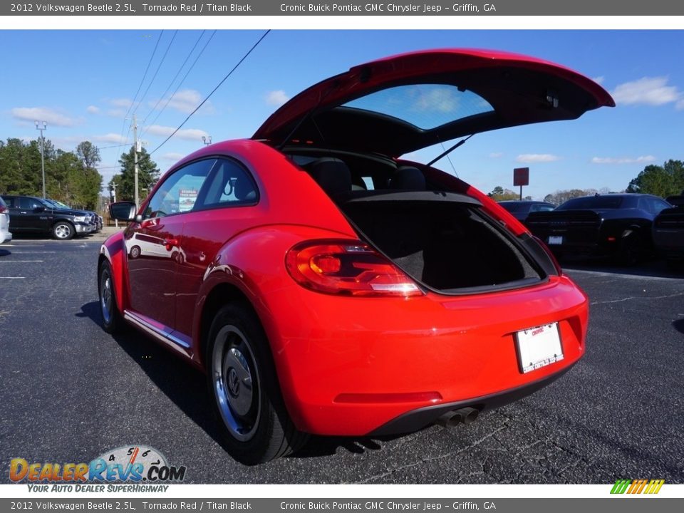 2012 Volkswagen Beetle 2.5L Tornado Red / Titan Black Photo #14