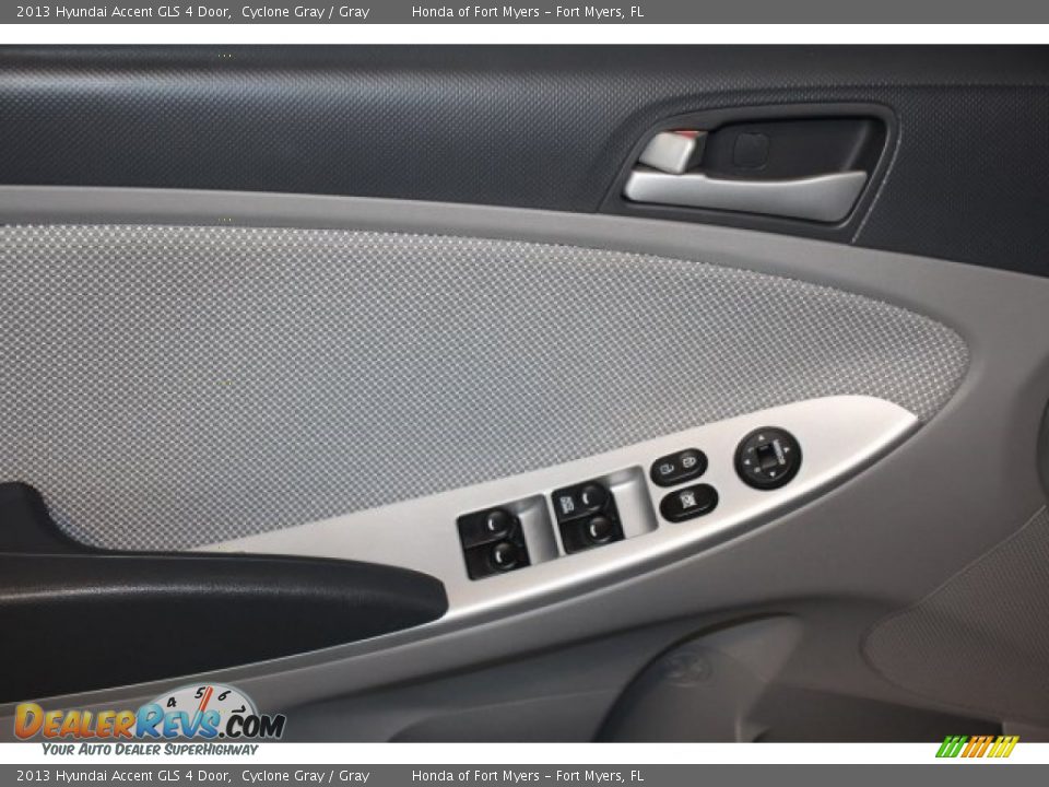 2013 Hyundai Accent GLS 4 Door Cyclone Gray / Gray Photo #9