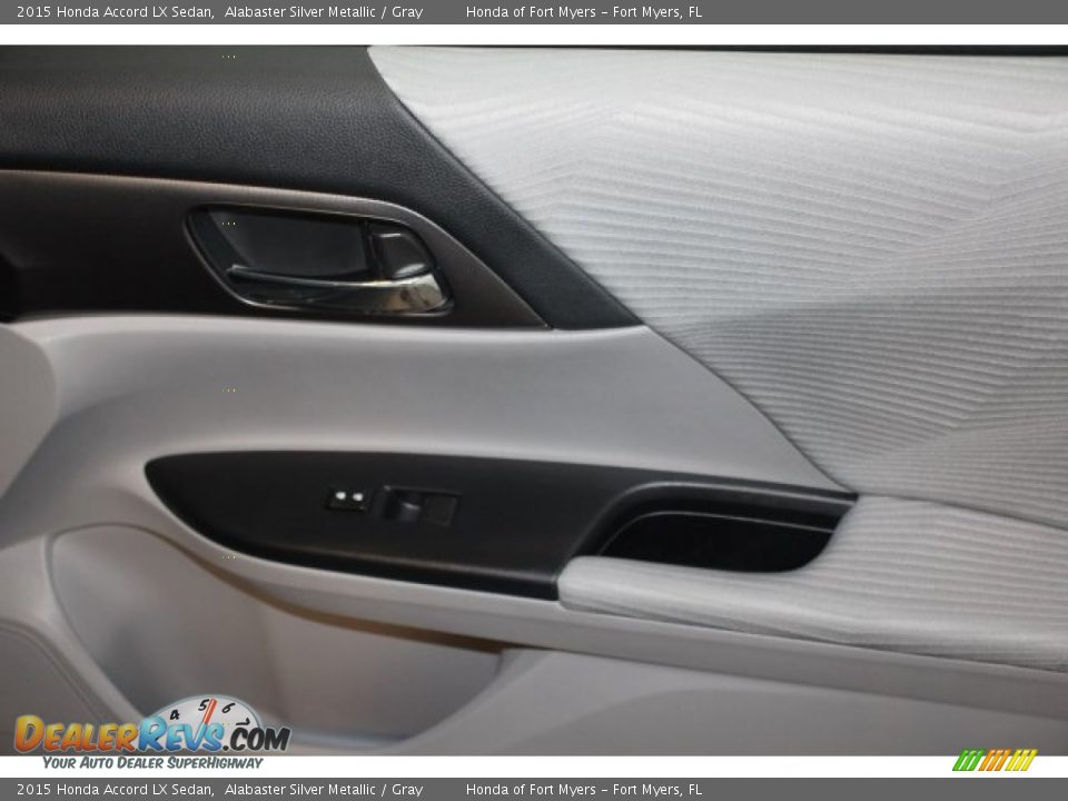2015 Honda Accord LX Sedan Alabaster Silver Metallic / Gray Photo #28