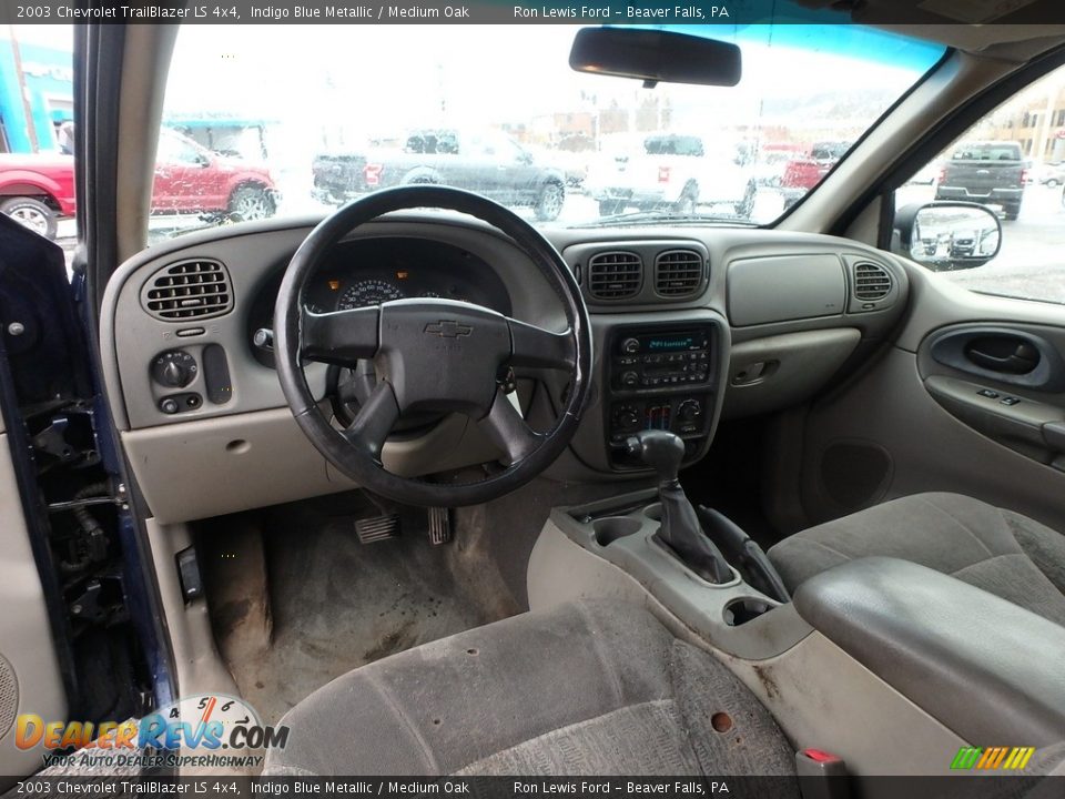 2003 Chevrolet TrailBlazer LS 4x4 Indigo Blue Metallic / Medium Oak Photo #13