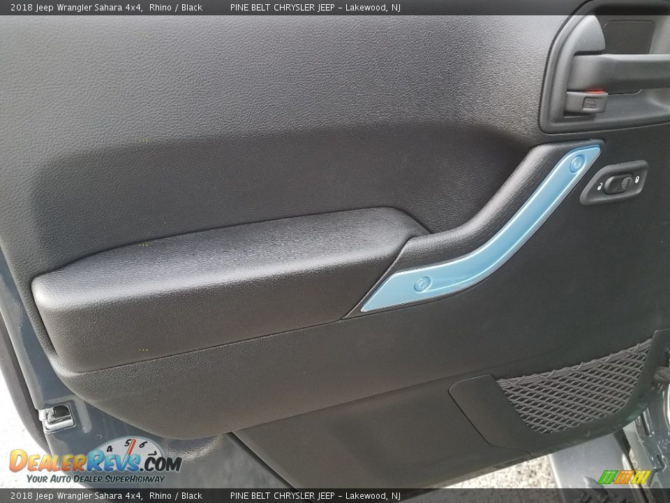 2018 Jeep Wrangler Sahara 4x4 Rhino / Black Photo #7