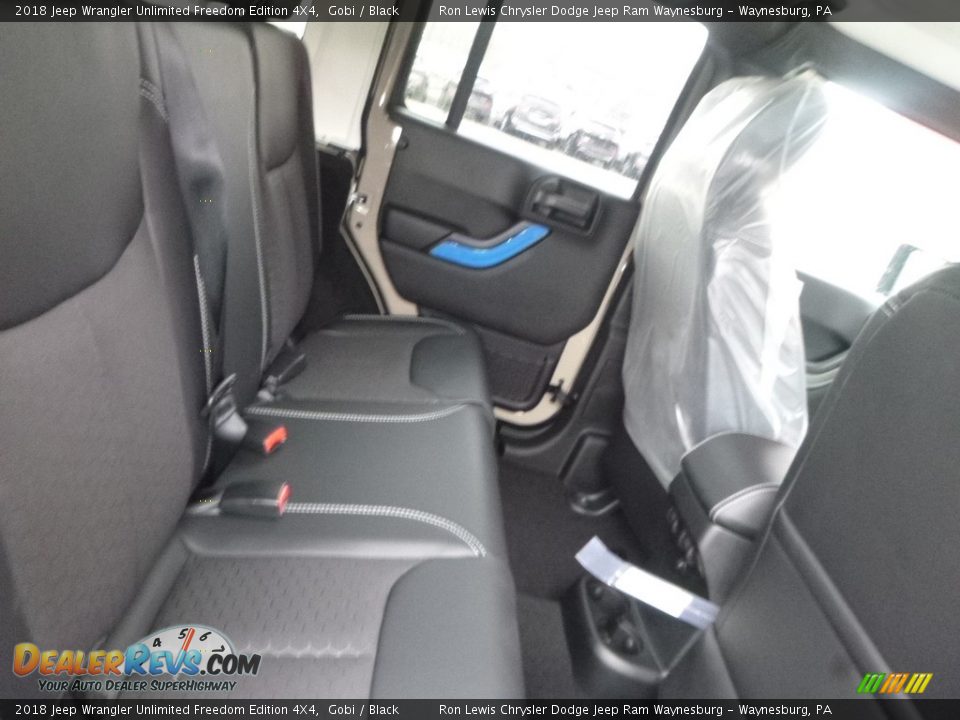 2018 Jeep Wrangler Unlimited Freedom Edition 4X4 Gobi / Black Photo #12