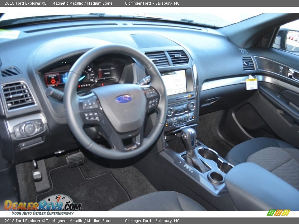 Dashboard of 2018 Ford Explorer XLT Photo #7