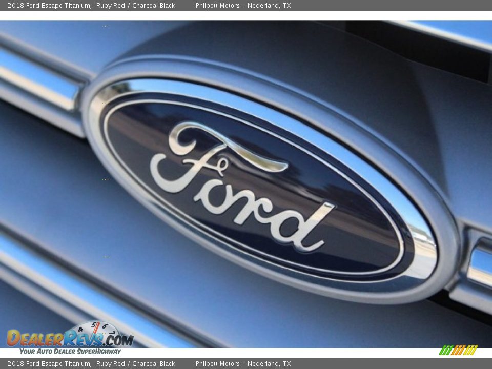 2018 Ford Escape Titanium Logo Photo #4