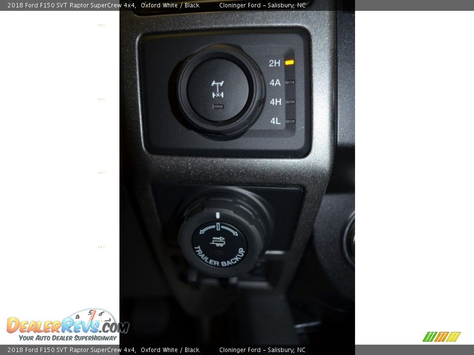 Controls of 2018 Ford F150 SVT Raptor SuperCrew 4x4 Photo #18