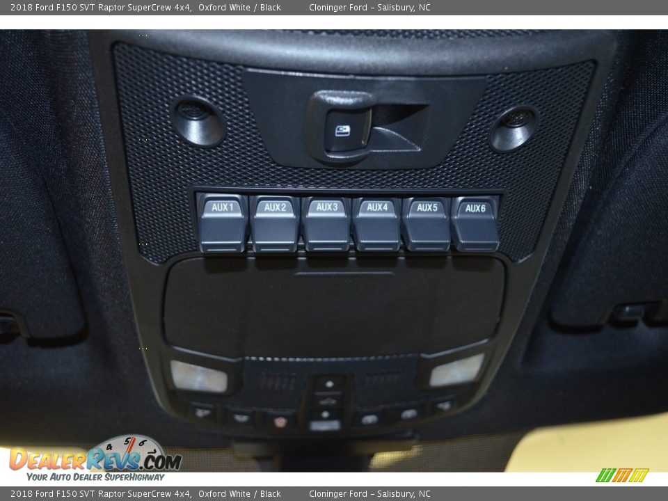 Controls of 2018 Ford F150 SVT Raptor SuperCrew 4x4 Photo #19