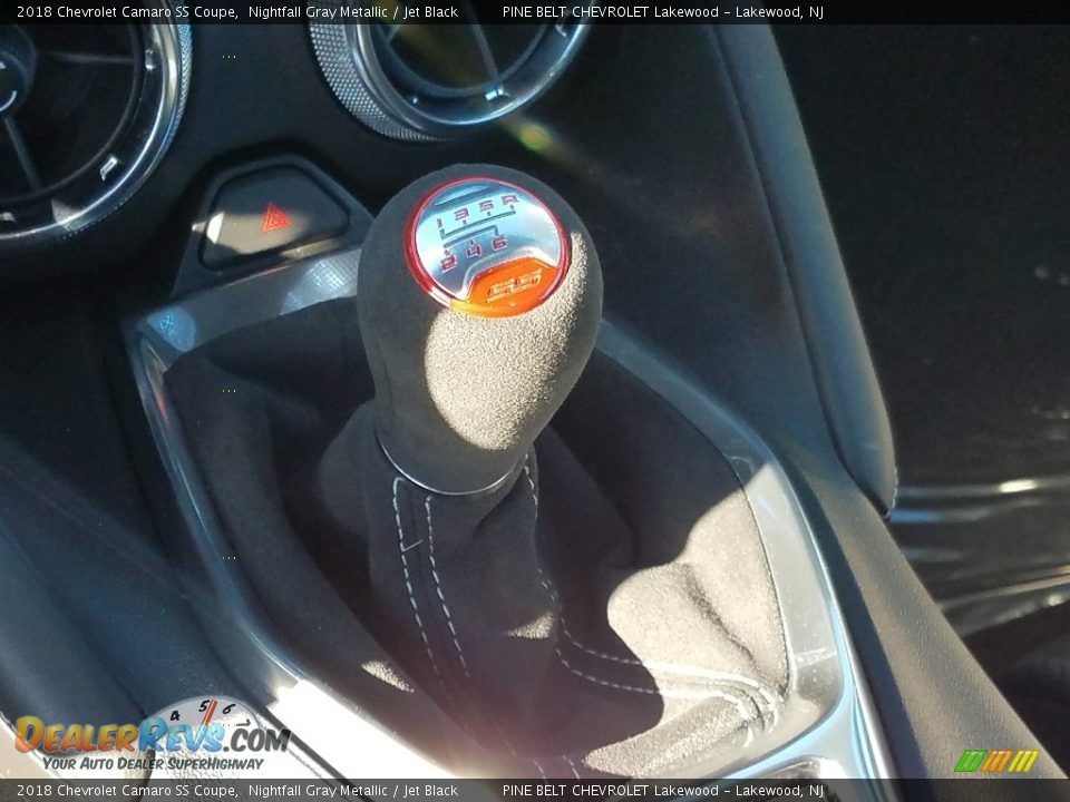2018 Chevrolet Camaro SS Coupe Shifter Photo #11